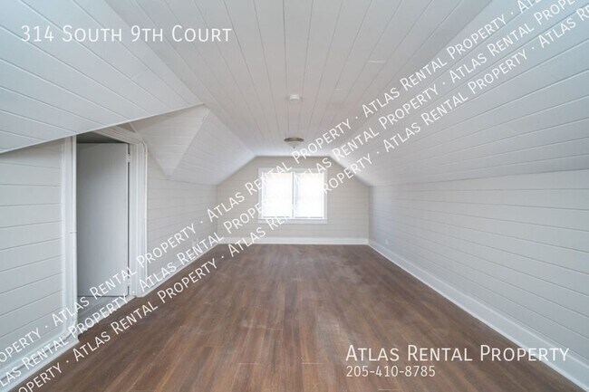 Building Photo - 314 9th Ct S