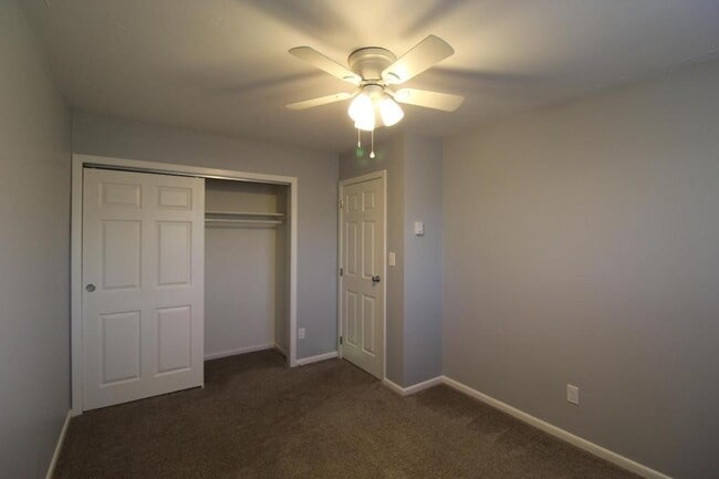 Building Photo - 708 N Main St