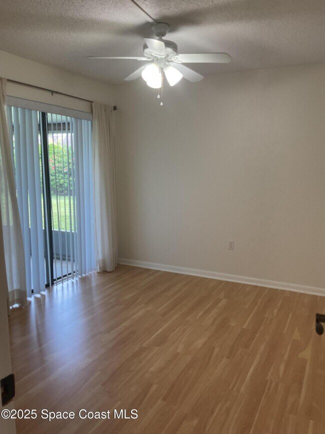 Building Photo - 2435 Sykes Creek Dr