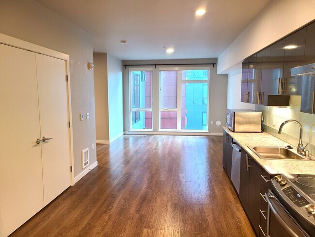 Building Photo - Mira Flats unit #324 Contemporary Open 1Bd...