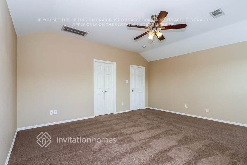Building Photo - 4808 Bluebird Ln