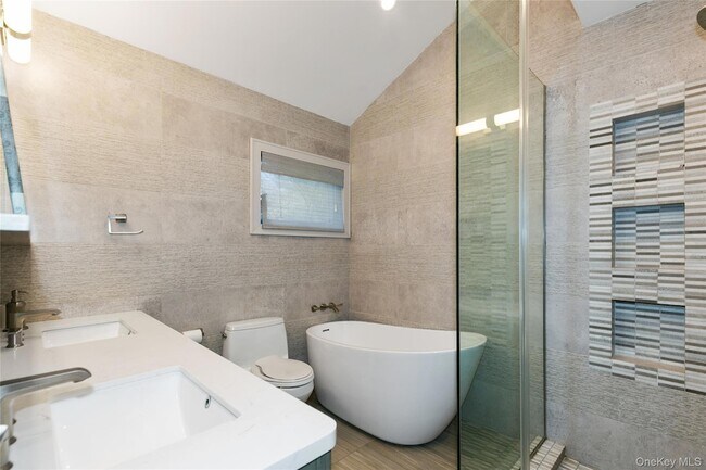 Building Photo - 22 Olive St