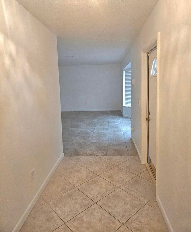 Building Photo - 12191 Broadleaf Ct