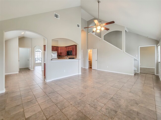 Building Photo - 18428 Sunrise Oaks Ct