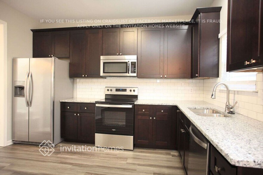 Building Photo - 3123 Hendricks Chapel Ln