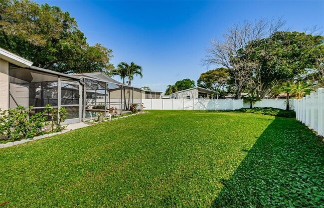 Building Photo - 6311 103rd Ave N