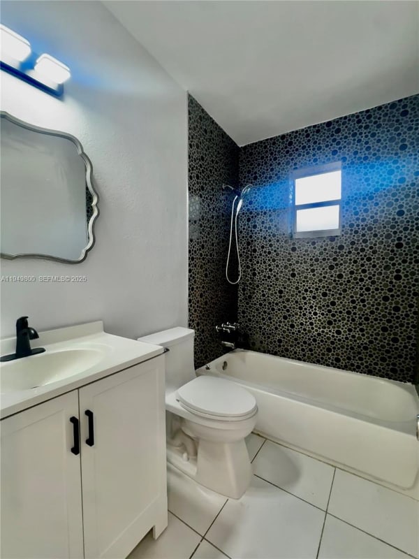 Building Photo - 3360 Frow Ave