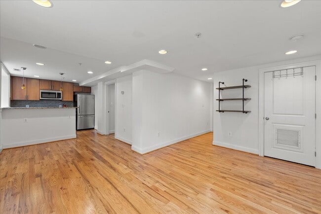 Building Photo - 739 Newton Pl NW