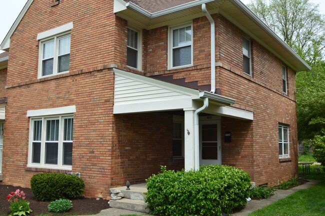 Building Photo - 4921 Graceland Ave