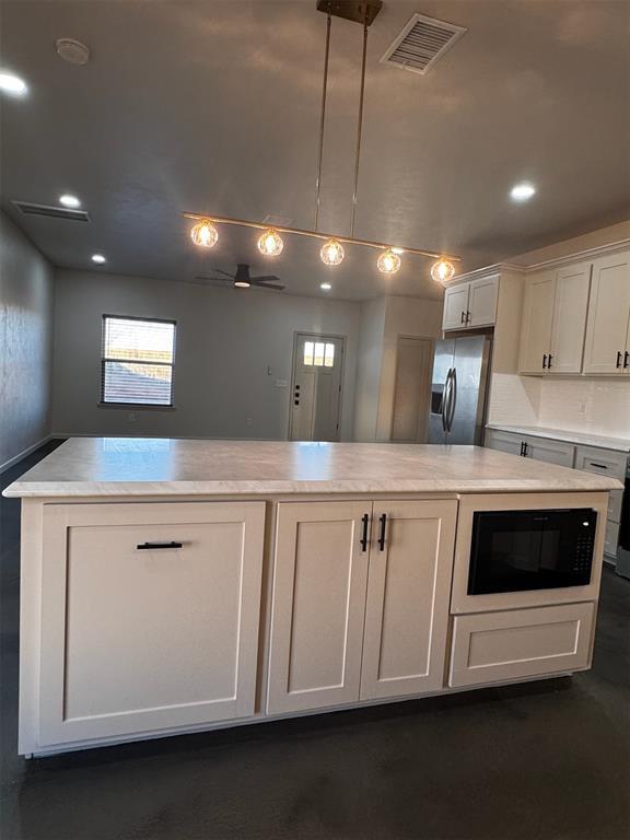 Building Photo - 26216 N 2960 Rd