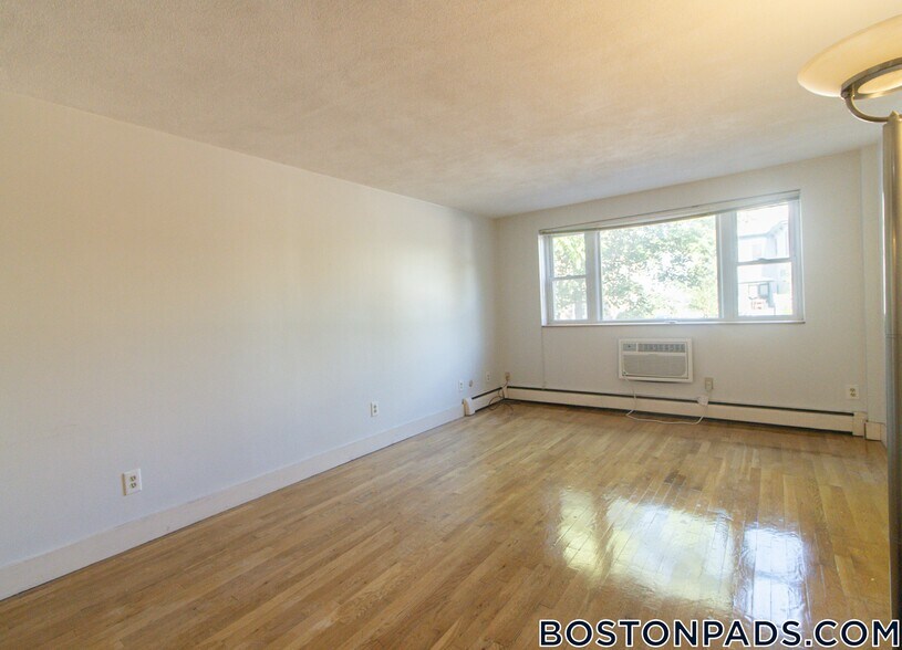 Building Photo - 11 Cogswell Ave