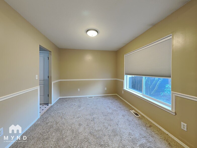Building Photo - 15308 SW Highpoint Dr