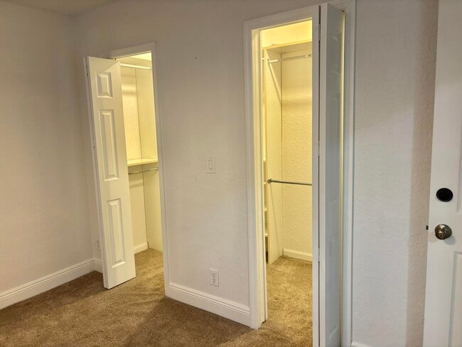 Building Photo - 5207 Eagle Cay Pl