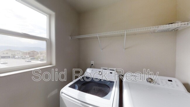 Building Photo - 10977 Quercia Cir