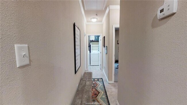 Building Photo - 4020 Golden Eagle Dr