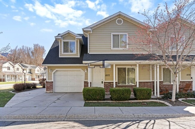 Building Photo - 1077 1675 S