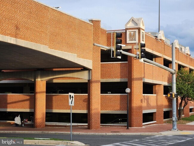 Building Photo - 10823 Bucknell Dr