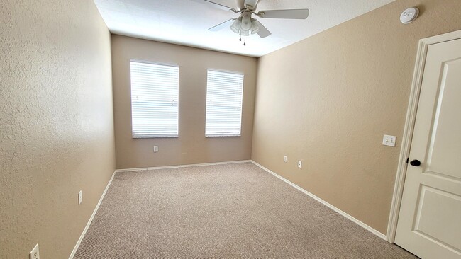 Building Photo - 401 Belmont Pl