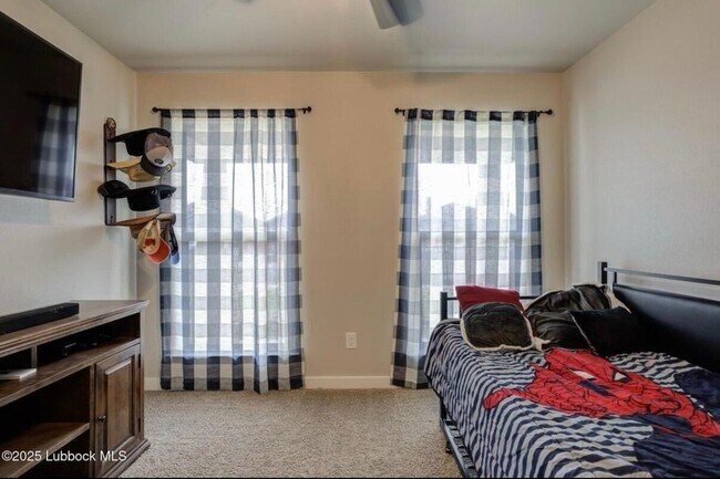 Building Photo - 3214 Venita Ave