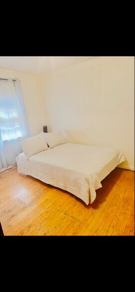 Building Photo - 4115 23rd Pl