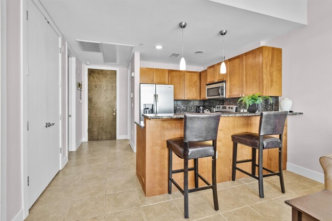 Building Photo - 500 Seawall Blvd