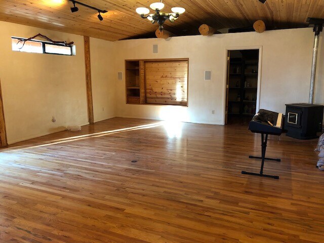 Building Photo - Spacious Cabin in the Pines ~ S Prescott