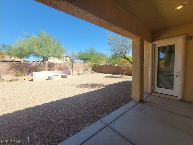 Building Photo - 9338 Wilderness Glen Ave