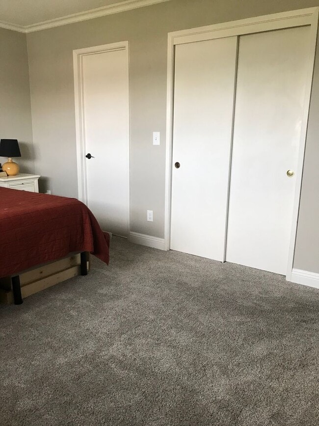 Building Photo - $2,395 Fowler & Shaw, Gorgeous 3 Bedroom h...
