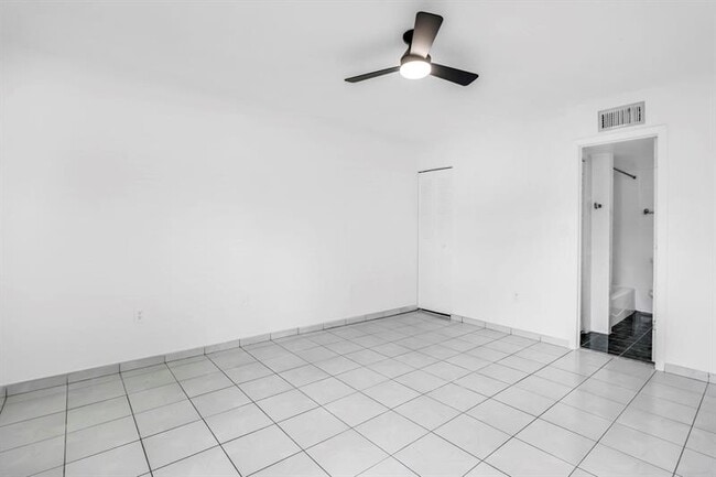 Building Photo - 4707 NW 7th St