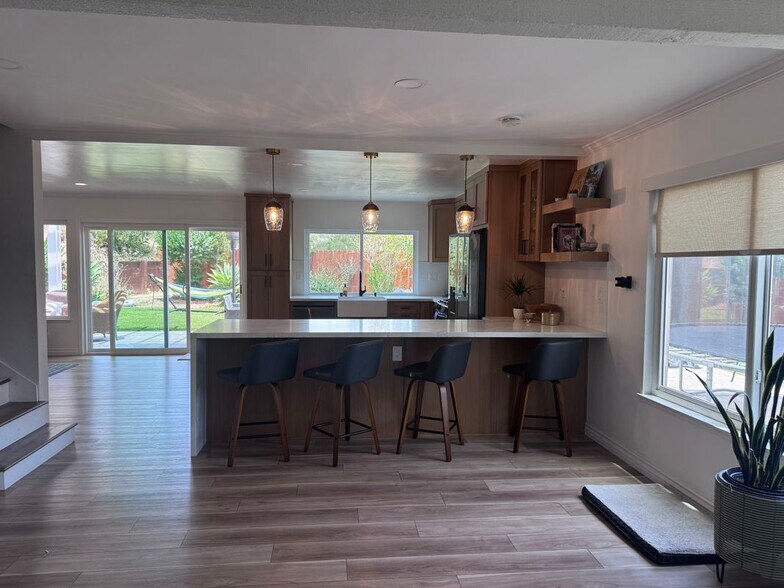 Building Photo - 8814 Revelstoke Way