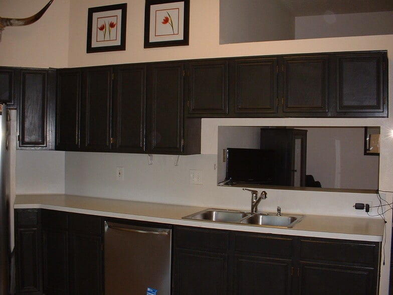 Building Photo - 2211 Dublin Dr