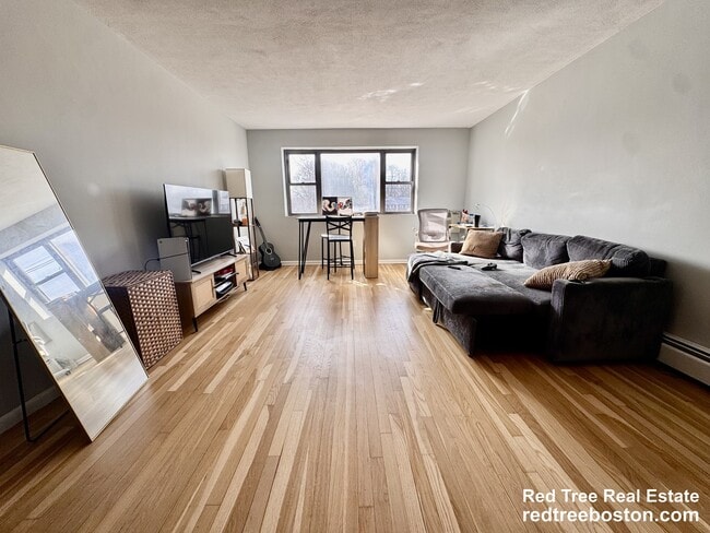 Building Photo - 97 Spring St