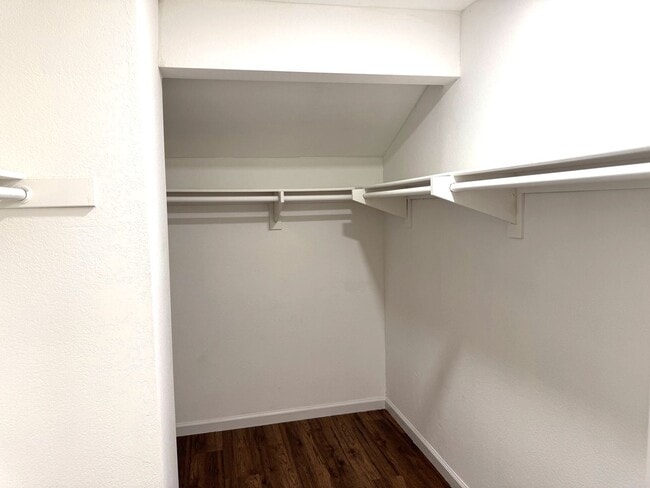 Building Photo - 14349 El Contento Ave