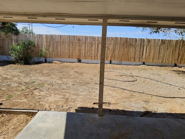 Building Photo - 3 Bedroom 2 Bath Home for Rent