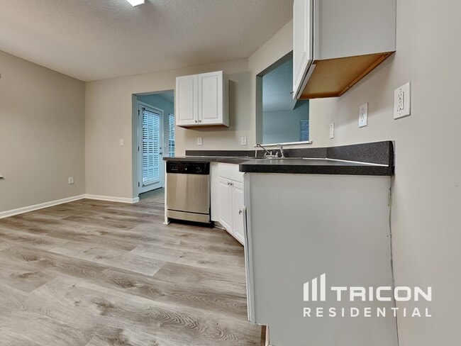 Building Photo - 4575 Bridle Point Pkwy