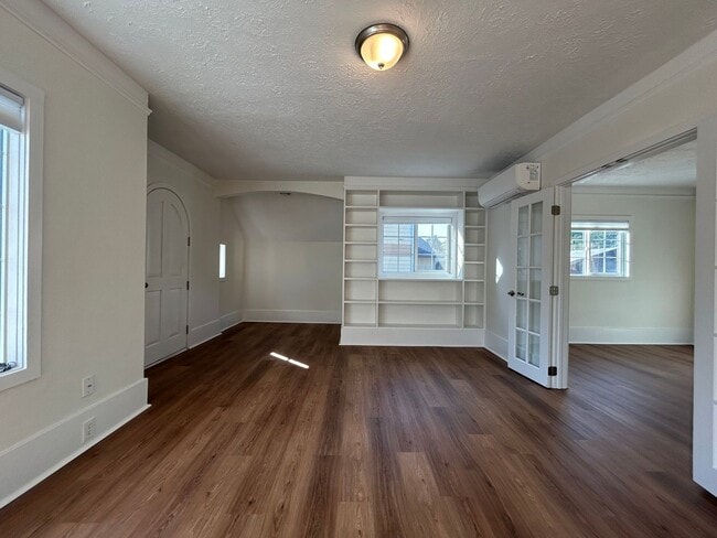 Building Photo - Welcome to your new home!
