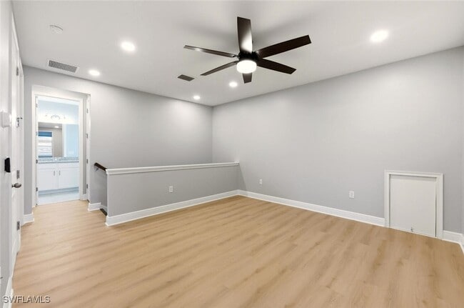 Building Photo - 3576 Pilot Cir