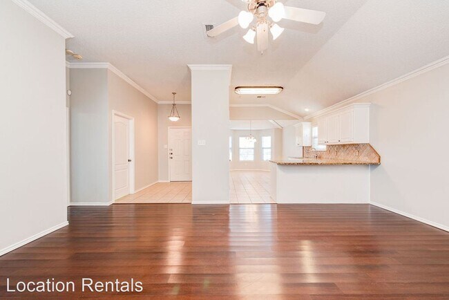 Building Photo - 3 br, 2 bath House - 6533 87th Street