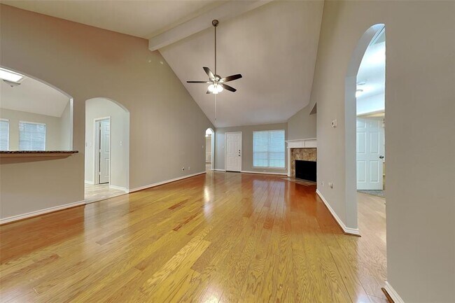 Building Photo - 24826 Baywick Dr