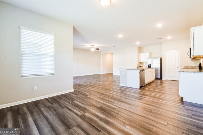 Building Photo - 3939 Kendrick Cir