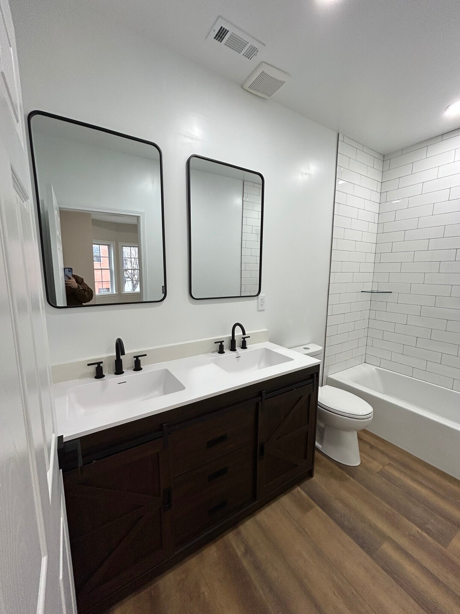 Building Photo - 1042 Edmondson Ave