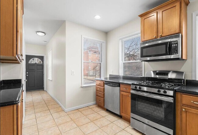 Building Photo - 1401 Druid Hill Ave