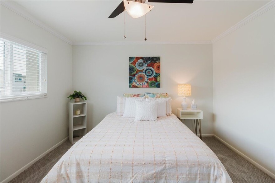 Building Photo - 311 Island Way