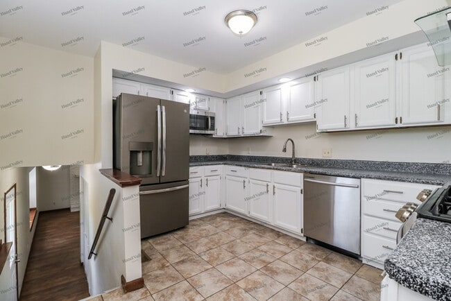 Building Photo - 12240 Kimbrough Dr