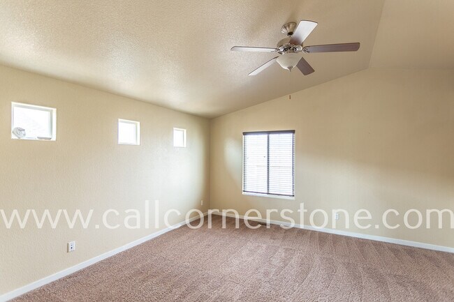 Building Photo - 1322 Antrim Loop