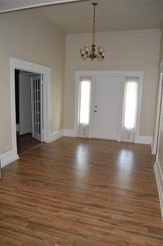 Building Photo - 1403 Bonham St