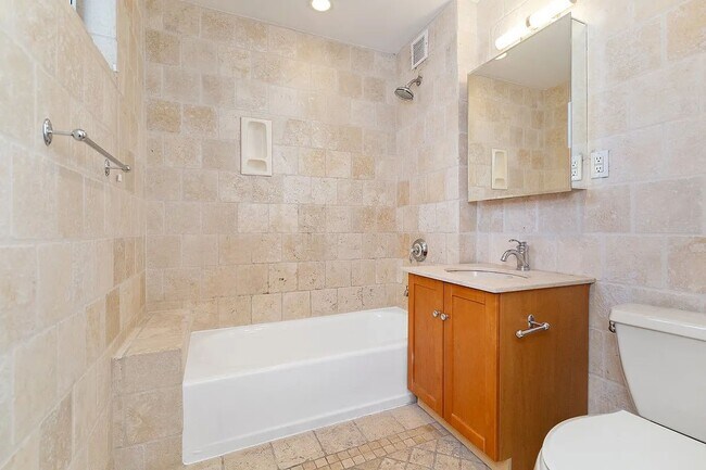 Building Photo - 143 Mulberry Street
