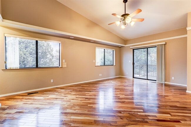 Building Photo - Executive Home in The Ranch - 4 bed 3 bath