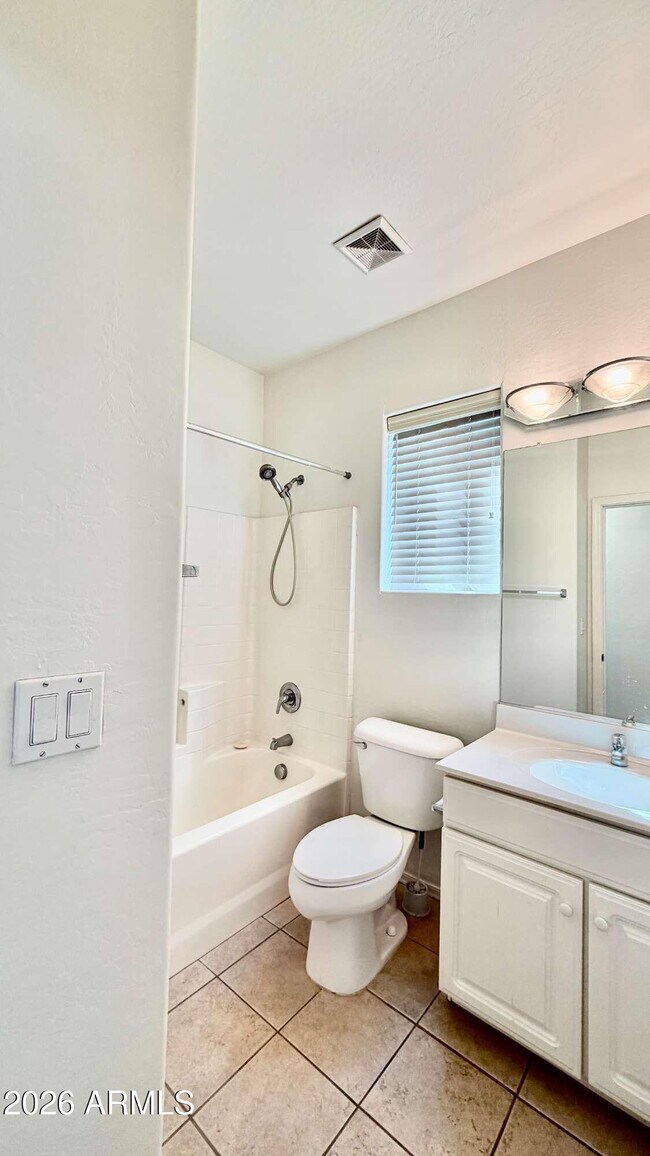 Building Photo - 21930 E Calle de Flores