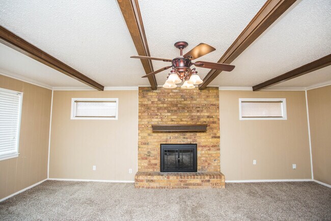 Building Photo - 1407 Elkhart Ave